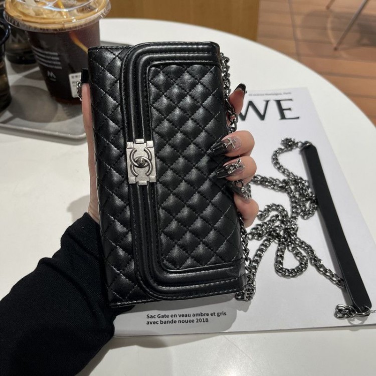 Chanel シャネルブランドiPhone16 15 14pro maxケースメンズiPhone 16 15 plus 14 pro maxブランドスマホケースiPhone16  15pro max 14pro 13 12スマホカバー耐衝撃オシャレ