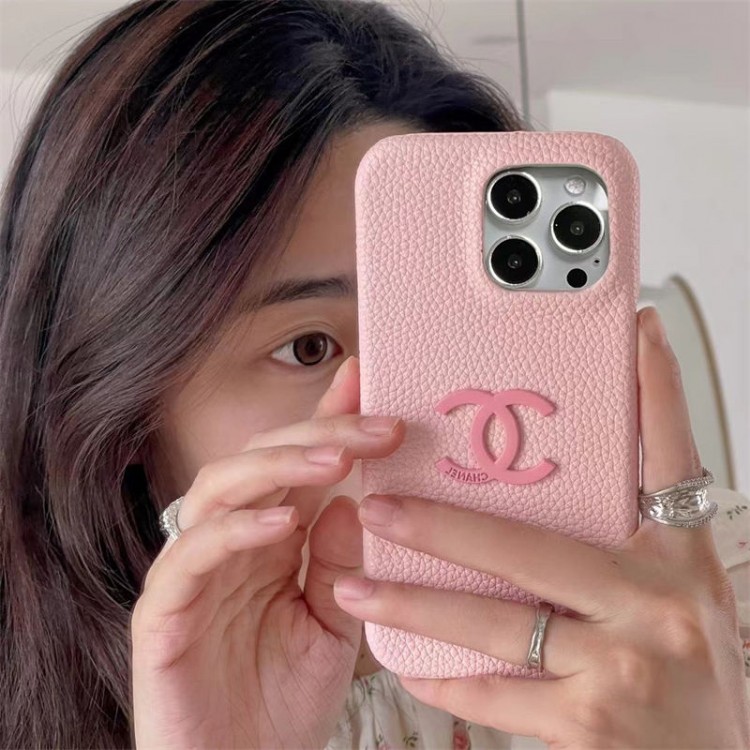 Chanel シャネルブランドiPhone16  plus 15 16pro maxケースメンズiPhone 16 15 plus 16 pro maxブランドスマホケース芸能人愛用するブランドアイフォン16  pro15 16 proケースカバー