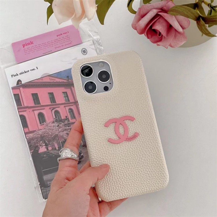 Chanel シャネルブランドiPhone16  plus 15 16pro maxケースメンズiPhone 16 15 plus 16 pro maxブランドスマホケース芸能人愛用するブランドアイフォン16  pro15 16 proケースカバー