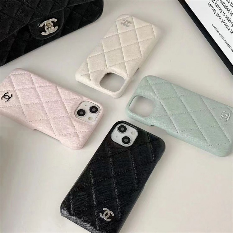 Chanel シャネルブランドiPhone16  plus 15 16pro maxケースメンズアイフォン16 pro max 15 14 16 plusハイブランドケースブランドアイフォン16 pro max 15plus 16プロマックスマホカバー男女兼用