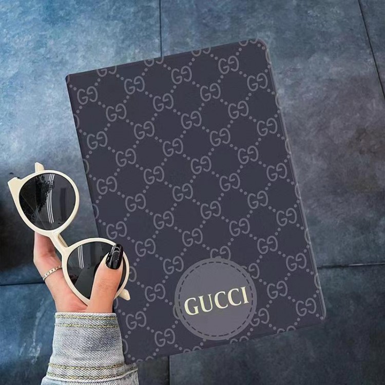 Gucci グッチハイブランド iPad AIR 5 2023世代ケース手帳型 ケースipad pro12.9インチカバーブランド男女愛用カワイイ ブランド アイパッドmini6保護カバー スタンドアイパッド ポロ12.9/11インチケースカバー多機能性