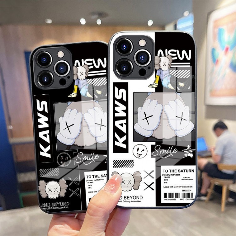 Kaws カウズブランドiPhone16 15 14pro maxケースメンズアイフォン16 pro max 15 14 16 plusハイブランドケースブランドアイフォン16 pro max 15plus 14プロマックスマホカバー男女兼用