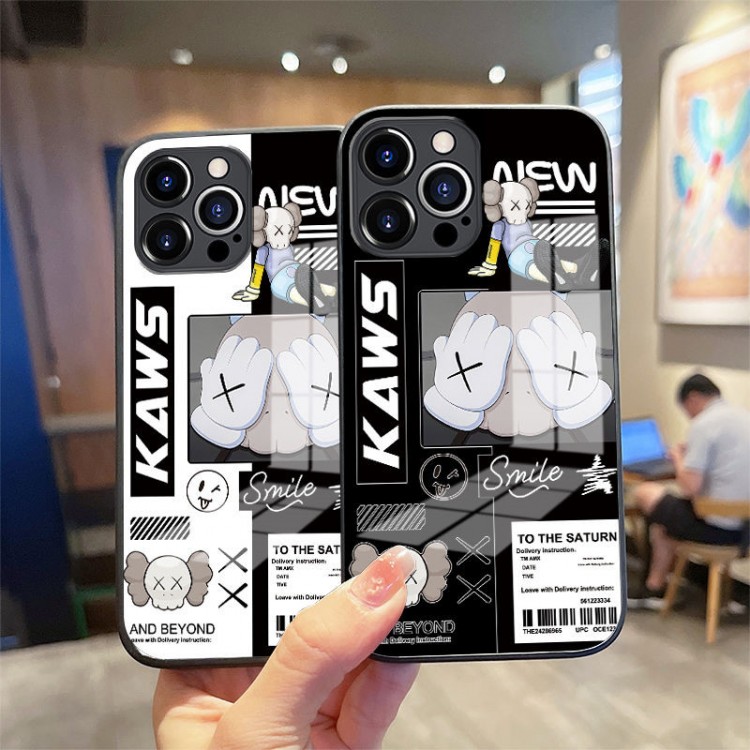 Kaws カウズブランドiPhone16 15 14pro maxケースメンズアイフォン16 pro max 15 14 16 plusハイブランドケースブランドアイフォン16 pro max 15plus 14プロマックスマホカバー男女兼用