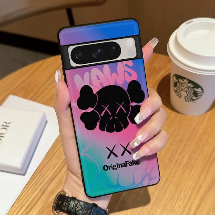 Kaws カウズグーグル ピクセル 7a 8a 8プロケースメンズレディースグーグル ピクセル8a 7a 6a 5/4aカバーGoogle Pixel 8 pro 8a愛用ブランドケースカバーブランド Google Pixel 8a 8 pro 7 6aカバー