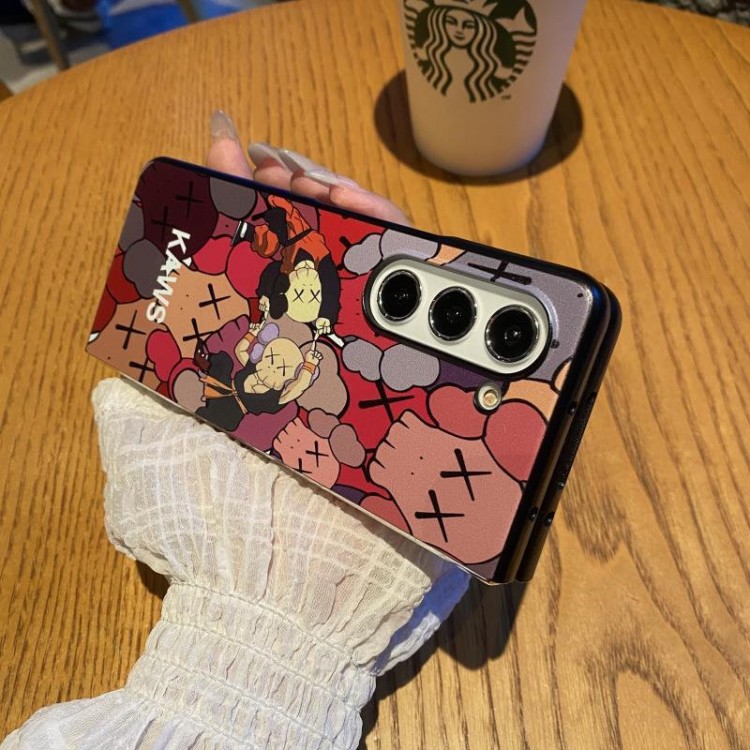 Kaws カウズブランドギャラクシーz flip6 4 5 fold6 5 4 3スマホカバースムーズかわいいsamsung z fold 6 5 4 flip6 5 4ケースカバー激安大人っぽい ギャラクシーz fold3/2 4 5 6ブランドスマホカバーブランド落下保護galaxy z flip3 4 5 6携帯カバーレディース