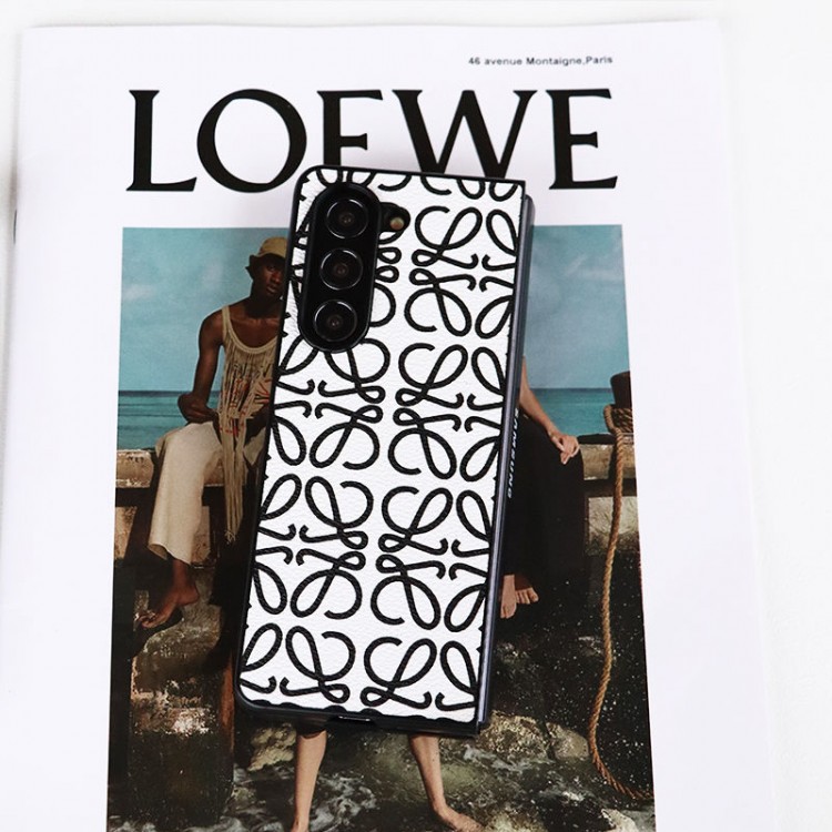 LOEWE ロエベブランドギャラクシー z flip6 fold6スマホカバースムーズハイブランドGalaxy z flip 5 4 3 6携帯ケースビジネス大人っぽい ギャラクシーz fold3/2 4 5 6ブランドスマホカバーブランド落下保護galaxy z flip3 4 5 6携帯カバーレディース