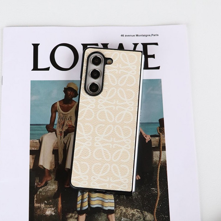 LOEWE ロエベブランドギャラクシー z flip6 fold6スマホカバースムーズハイブランドGalaxy z flip 5 4 3 6携帯ケースビジネス大人っぽい ギャラクシーz fold3/2 4 5 6ブランドスマホカバーブランド落下保護galaxy z flip3 4 5 6携帯カバーレディース